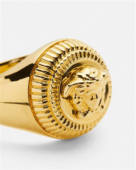 anello versace medusa donna|Anello Medusa Biggie Oro .